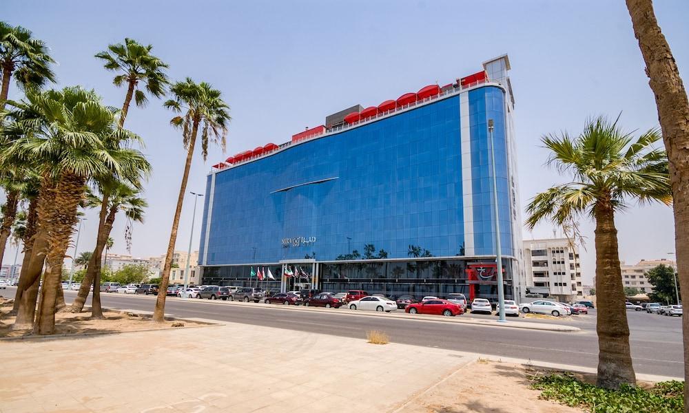 Mira Waterfront Hotel 3*