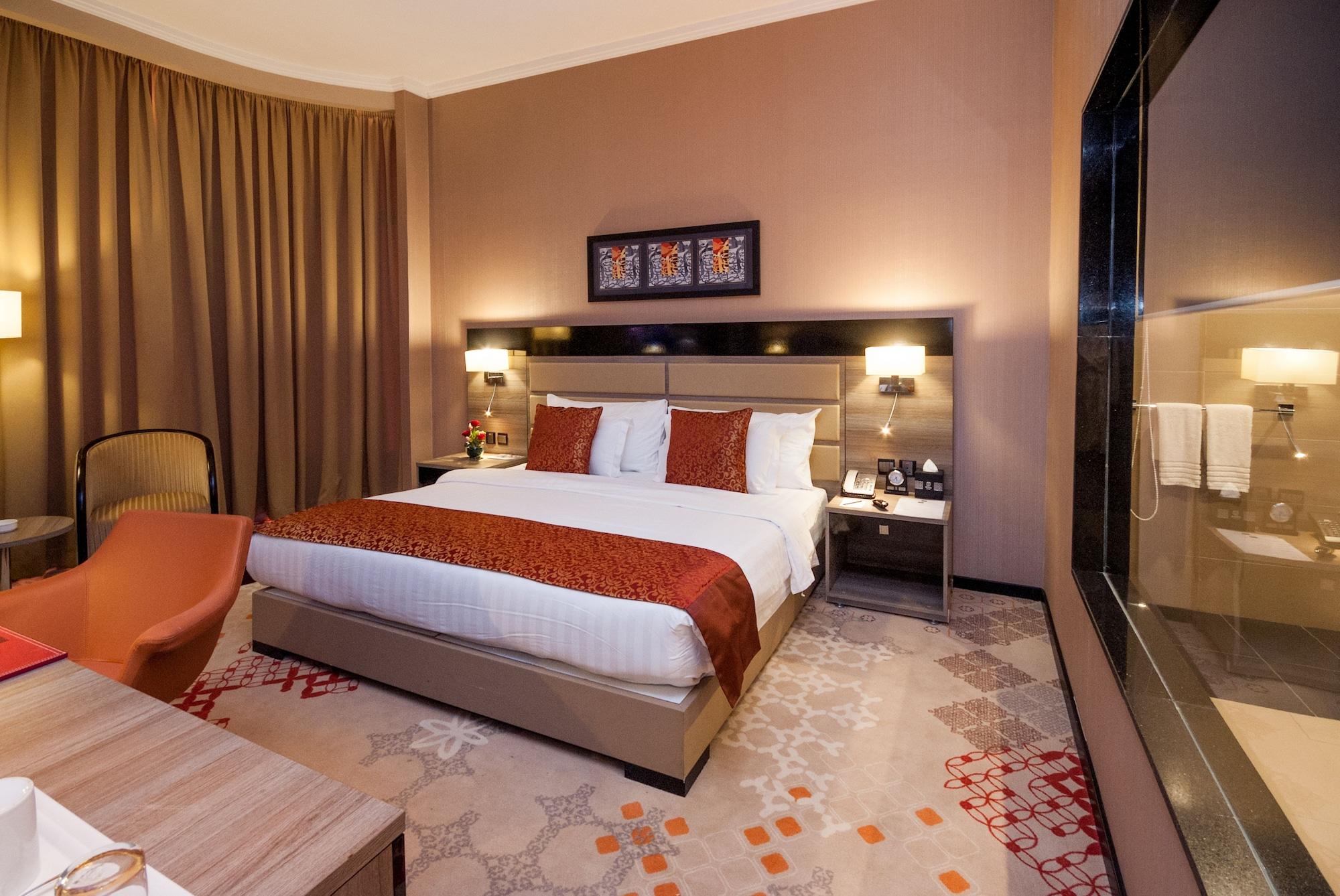 Hotel Mira Waterfront 3*