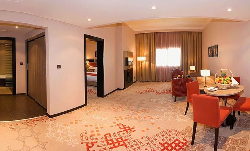 Hotel Mira Waterfront 3*