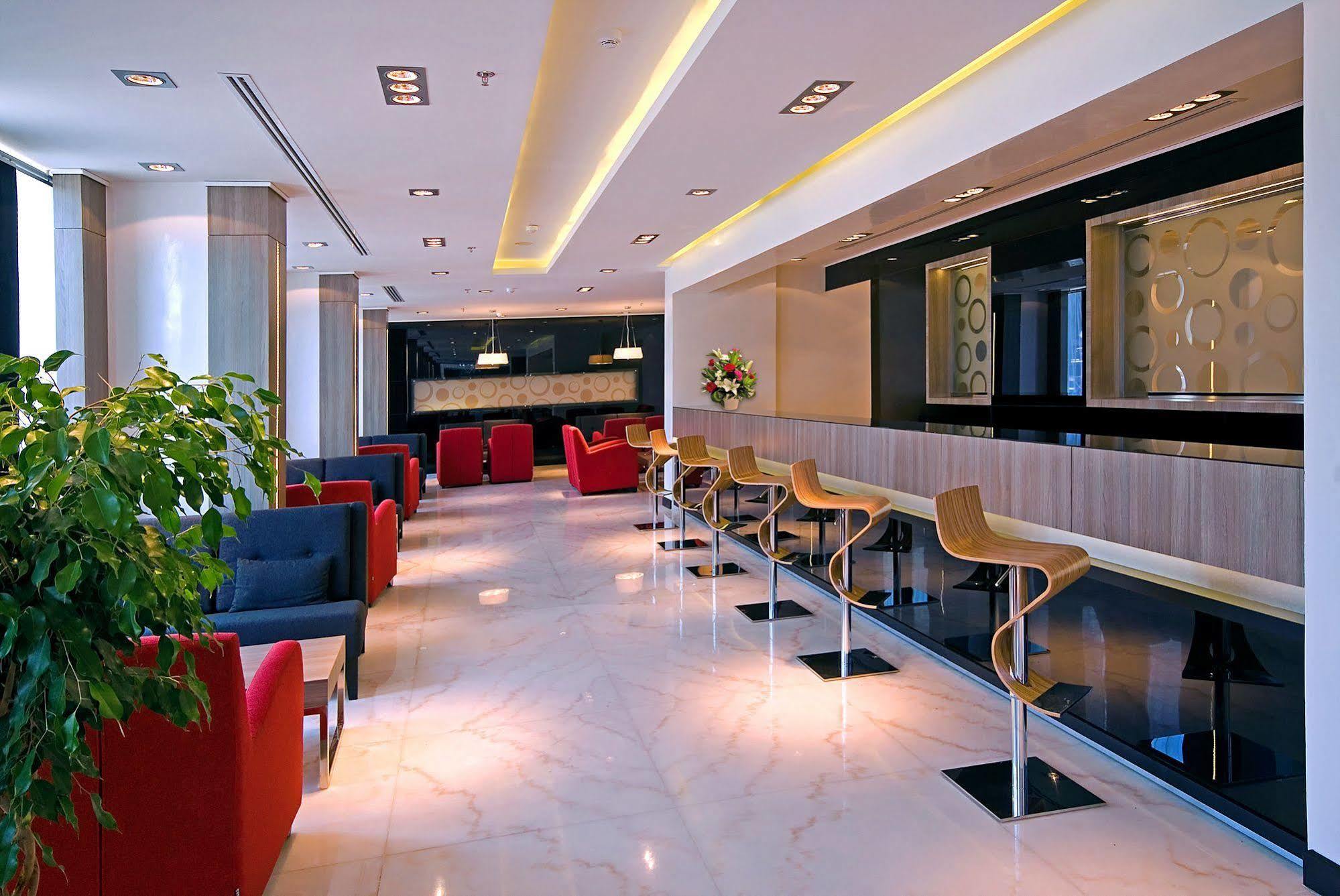 Mira Waterfront Hotel