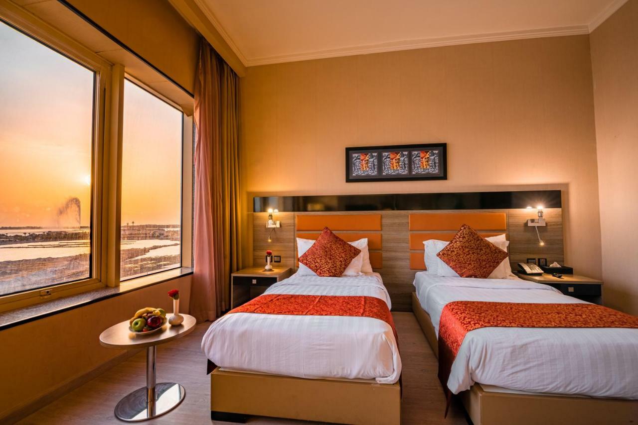 Hotel Mira Waterfront