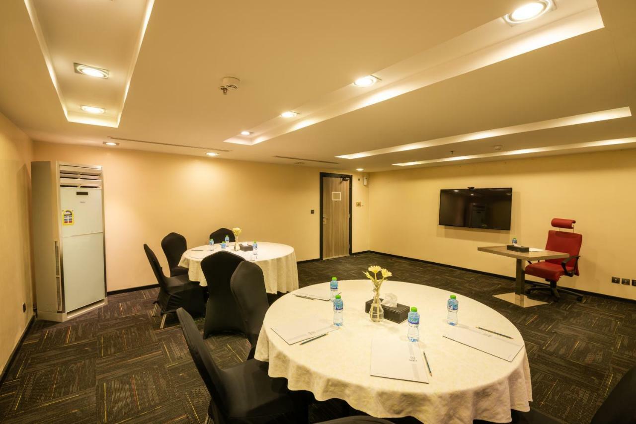Mira Waterfront Hotel